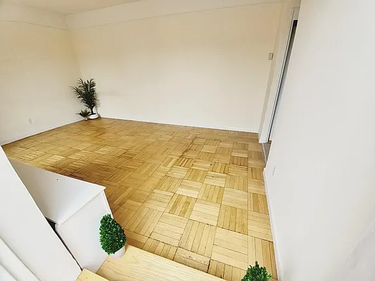 Rented by Rachel Realty | media 12