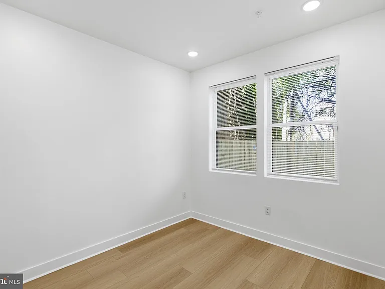 2310 N Sydenham St #1 — Photo 8