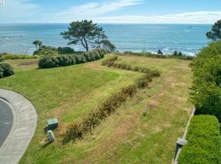 15822 Oceanview Dr #4 & 5, Brookings, OR 97415