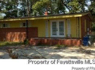 205 Spivey Dr, Fayetteville, NC 28303