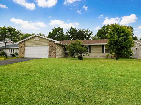 67 Thicket Ln, South Beloit, IL 61080