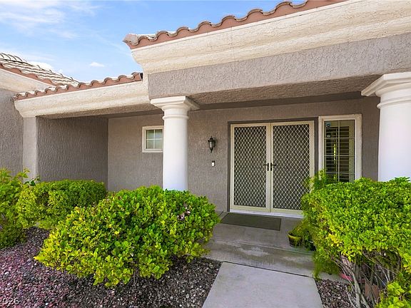 4th image of 8729 Villa Ridge Dr