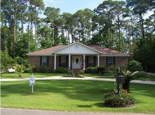 1004 Alabama Ave, Dauphin Island, AL 36528