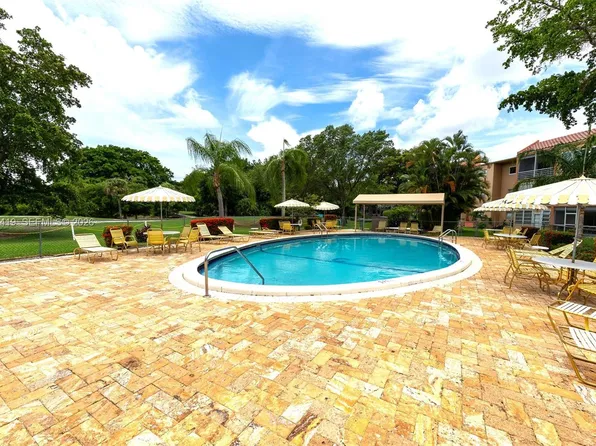 8814 W McNab Rd APT 204, Tamarac, FL 33321
