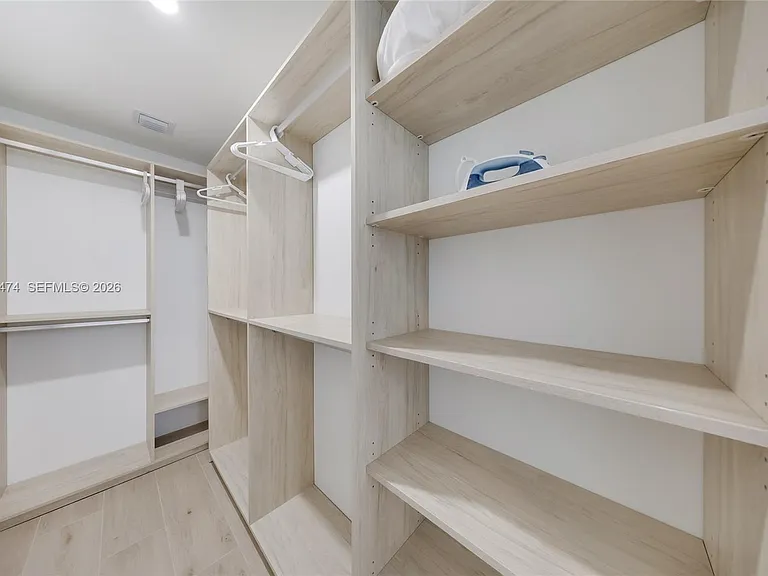 225 N Miami Ave #1510 — Photo 4