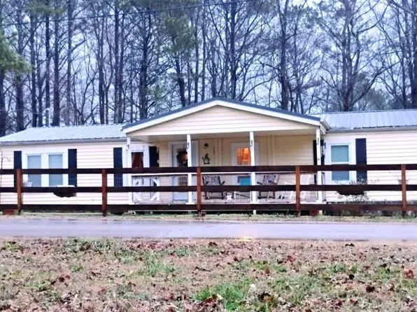 1075 Bartow St, Waleska, GA 30183