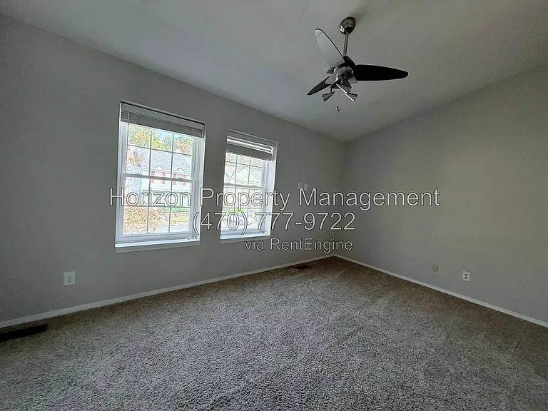 3924 Hancock Cir — Photo 17