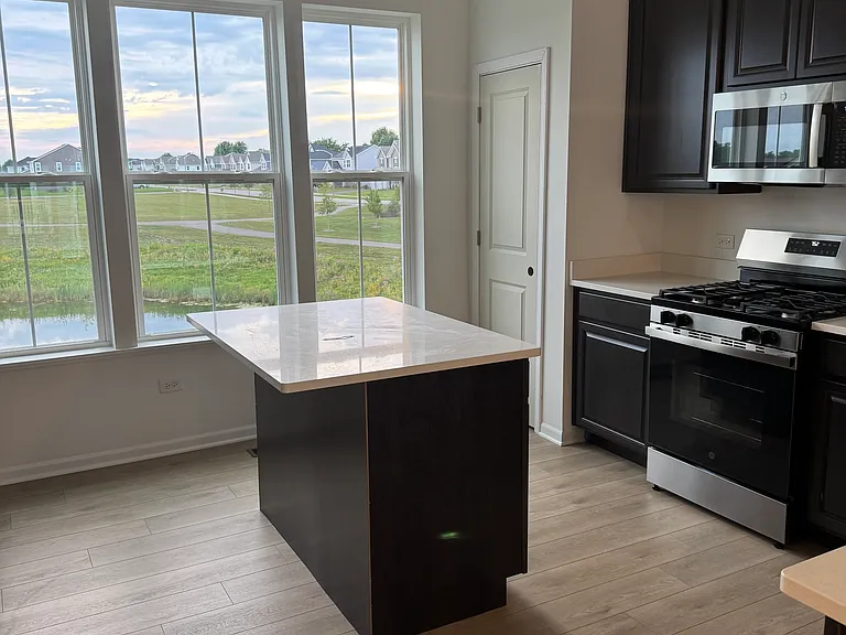S McCarthy Cir — Photo 7