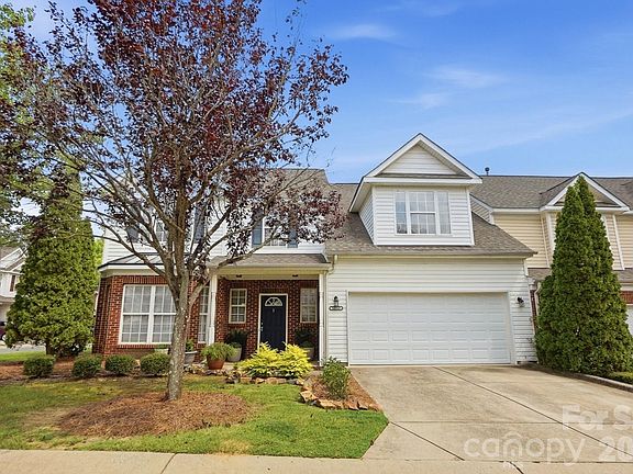 2nd image of 10933 Stone Trail Rd