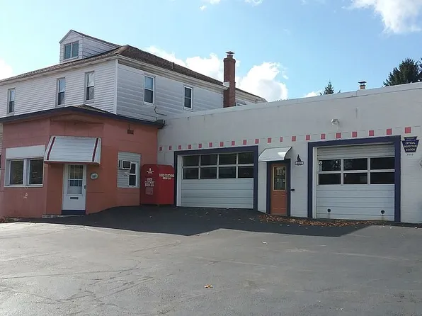 698 S Kennedy Dr, McAdoo, PA 18237