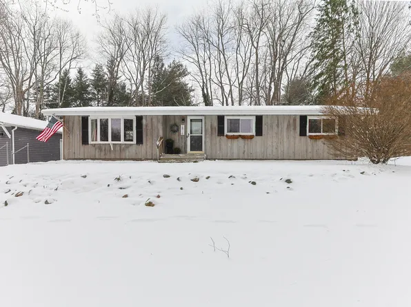 2416 Blanchard Dr, Niles, MI 49120