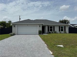 330 SW 23rd Ter, Cape Coral, FL 33991