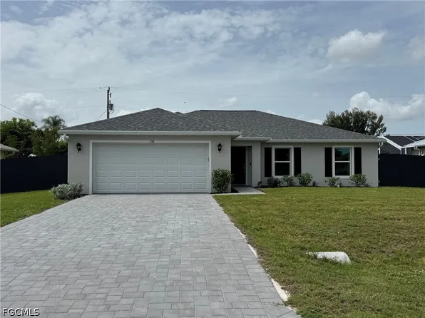 330 SW 23rd Ter, Cape Coral, FL 33991