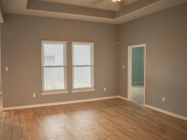 15845 Grenadine Dr — Photo 23