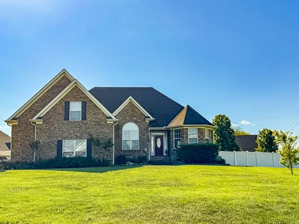 1525 Gray Fox Ln, Spring Hill, TN 37174