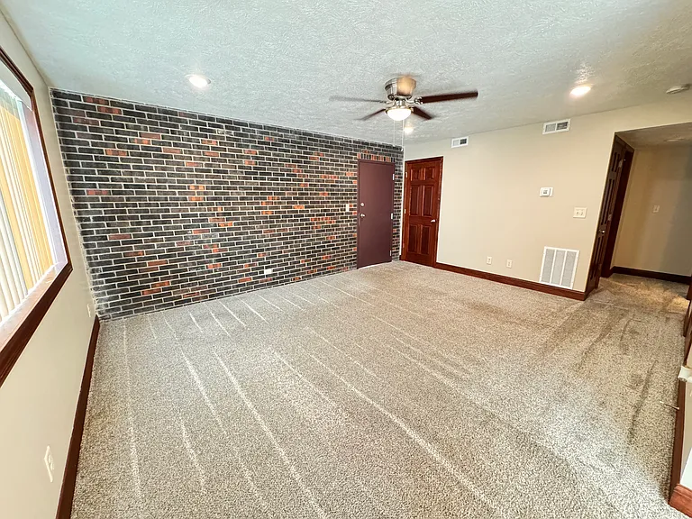 4402 S 27th St #6 — Photo 5