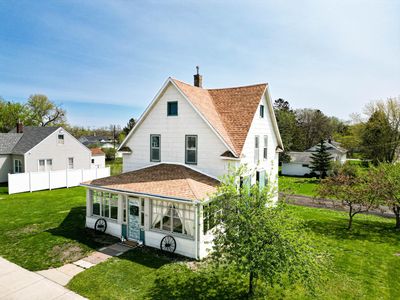 321 Curry Ave, Detroit Lakes, MN, 56501