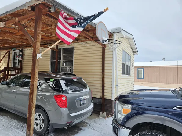 3000 Villard Ave Trailer 31, Helena, MT 59601