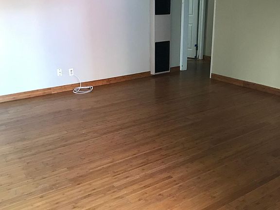 2nd image of 2313 Alameda Ave