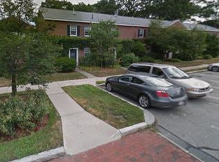 178 Thornton Rd, Chestnut Hill, MA 02467