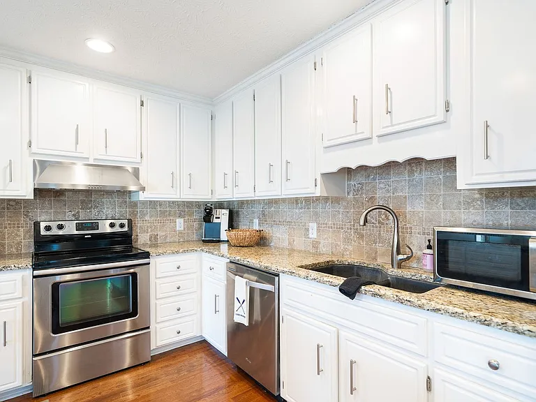 108 Horseshoe Cir — Photo 9