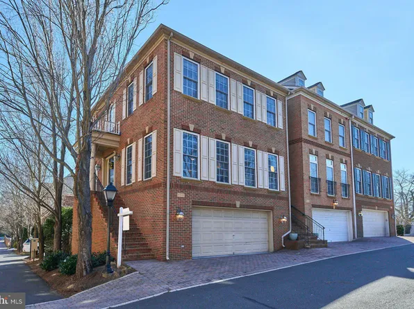 6535 Washington Blvd, Arlington, VA 22205