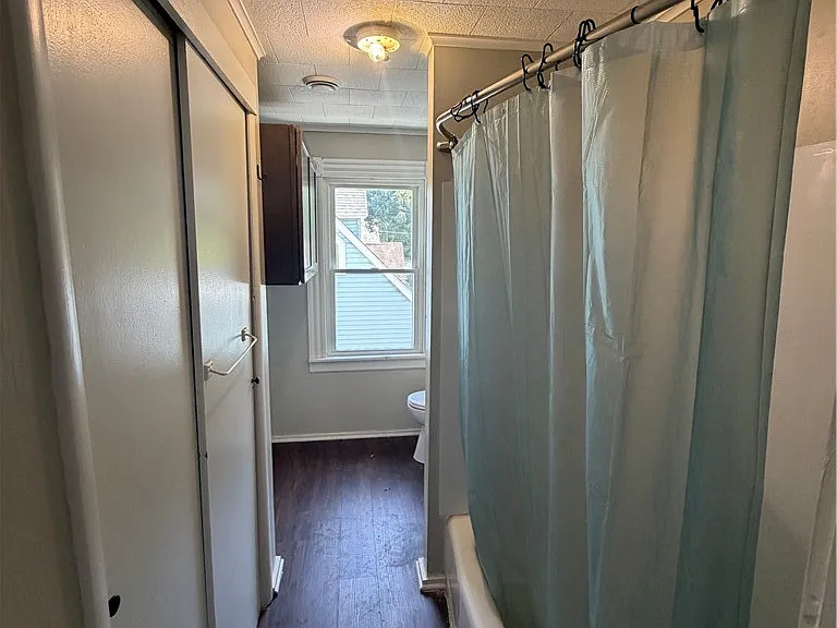 454 Riverside Ave #B — Photo 2
