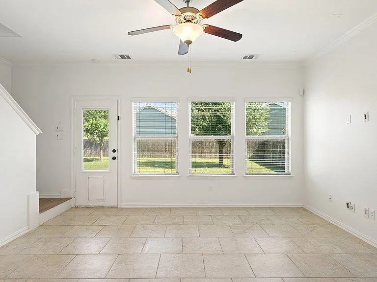 370 Vermilion Marble Trl — Photo 6