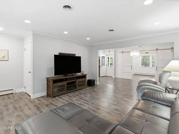 48 Whitaker Drive, Toms River, NJ 08757