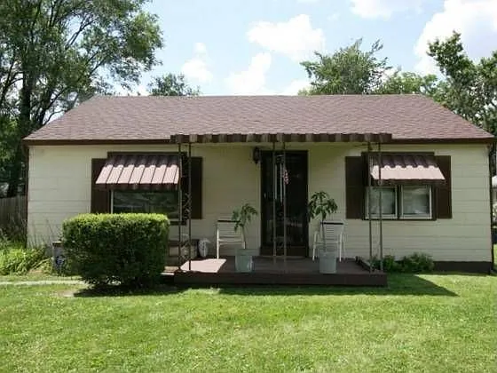 708 S Auburn St photo 1