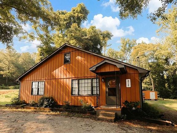 2nd image of 218 E Bonacre Rd