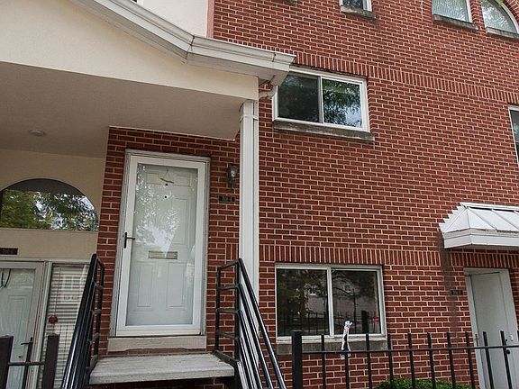 2017_9_11_701_S_Carpenter_Unit_E_2