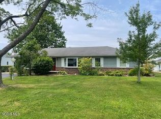 124 Oak Park Dr, Hicksville, OH 43526