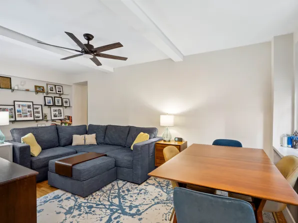 333 East 43rd Street 110/111 image 3 of 9
