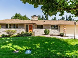 8729 Del Campo Dr, Everett, WA