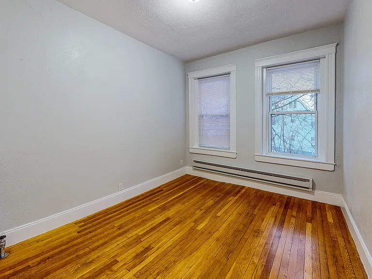 12 American Legion Hwy #10 — Photo 22