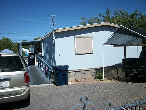 1st image of 2735 E Packard Ave
