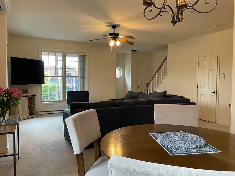 57B E Pattagansett Rd #B — Photo 6