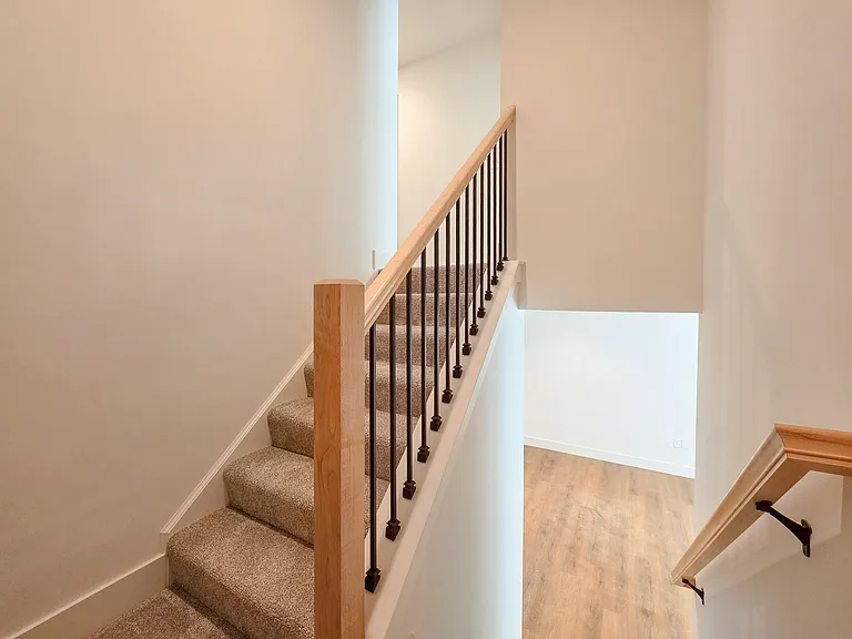 267 Locust St — Photo 14