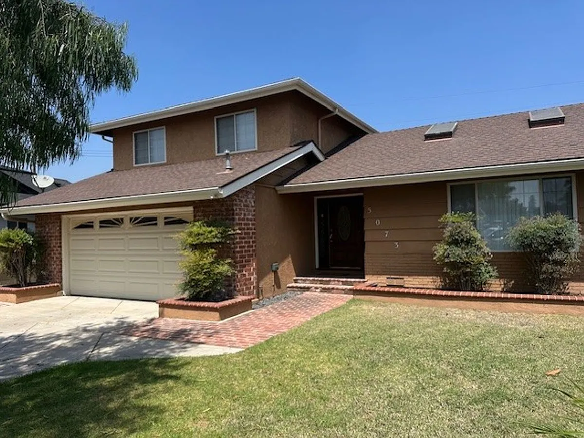 Building Photo - 5073 Oxford Dr
