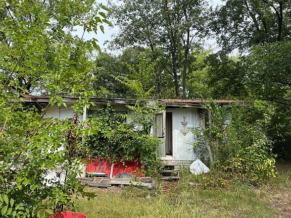3rd image of 18606 Lock And Dam Rd