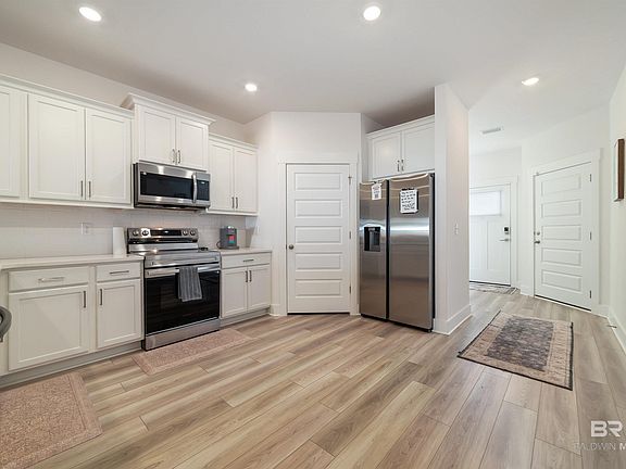 3rd image of 9844 Willet Way