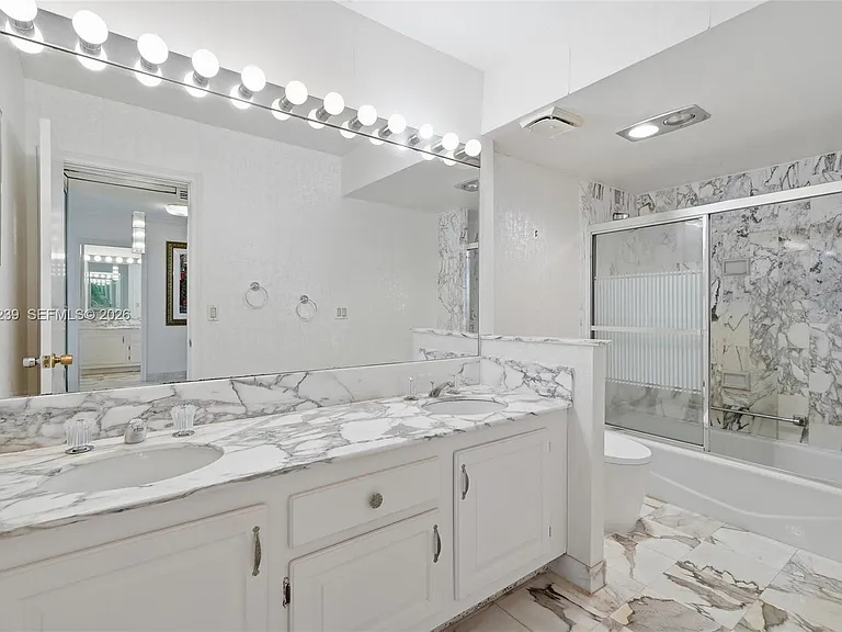 9801 Collins Ave #14D — Photo 52
