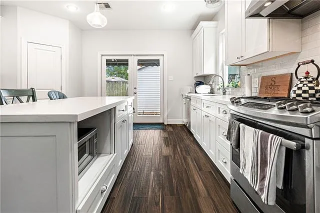 466 Focis St — Photo 10