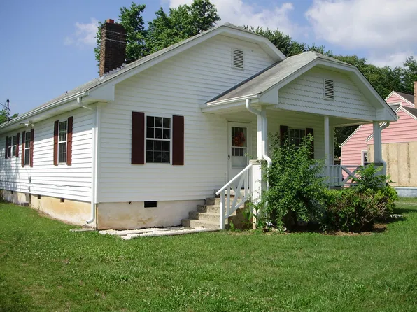 1615 Hanover Rd, Burlington, NC 27217