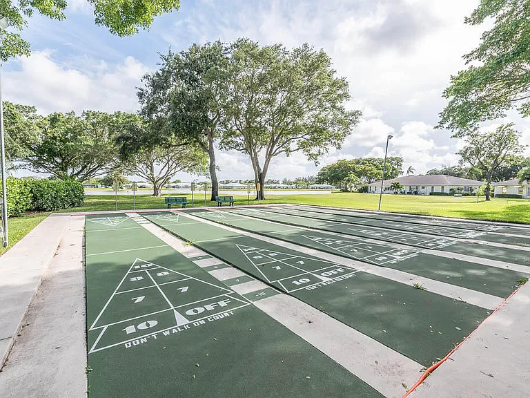 5061 Lakefront Blvd #B — Photo 34