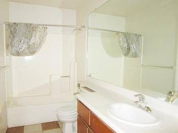 5th image of 6027 Carolina Cir