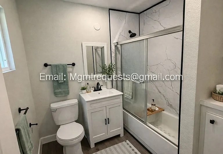 238 W Wilson Ave #6 — Photo 8