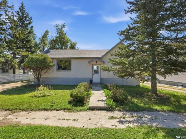 210 2nd Avenue E, Nokomis, SK S0G 3R0