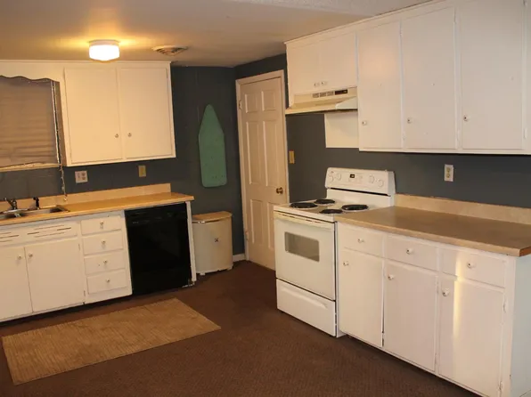 112 E Cherry St #103, Vermillion, SD 57069